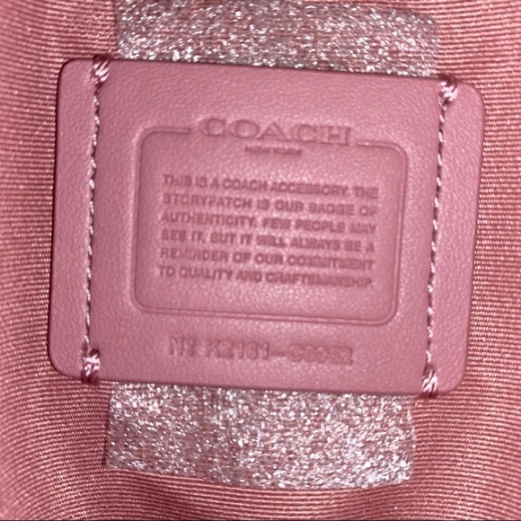 Coach Heart bag Crossbody In Colorblock New - Picture 15 of 16